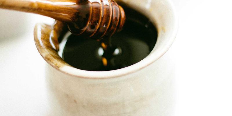 丝网19：工程护栏与防护网在现代基建中的核心应用与选型指南